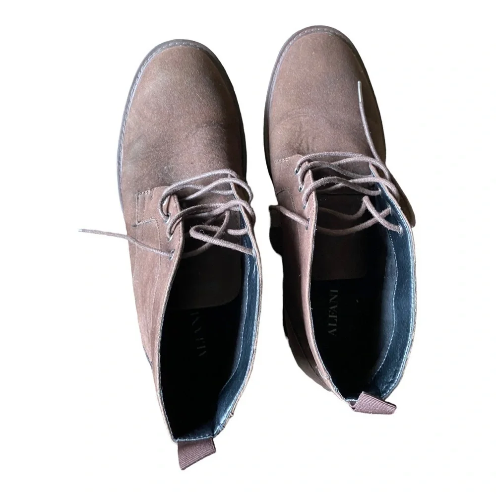 Men’s Chocolate Brown Suede abbot Size 9,5 in Excellent Used Condition